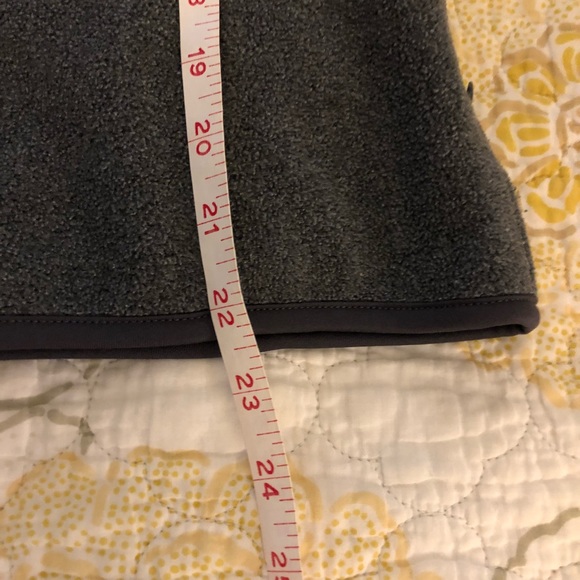 Gap Fleece Vest - Picture 2 of 6